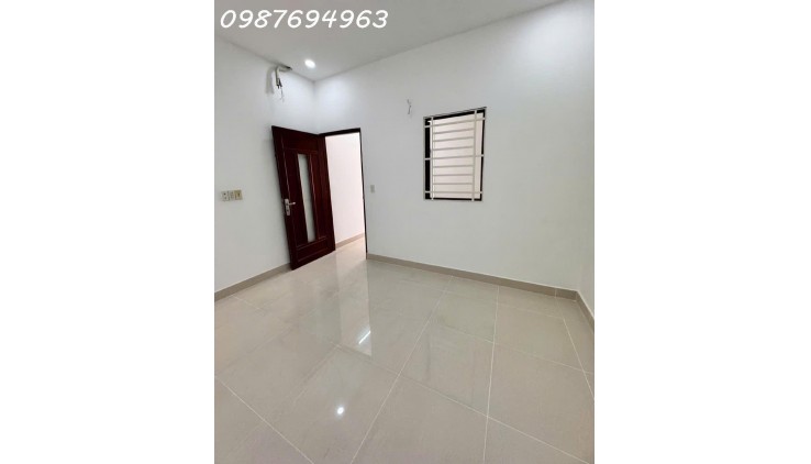 Q8 P4 PHẠM THẾ HIỂN 3PN GẦN CHỢ GẦN TRƯỜNG HỌC GẦN BV Q8 HẺM 3.5M THÔNG RA CAO LỖ 4.xT